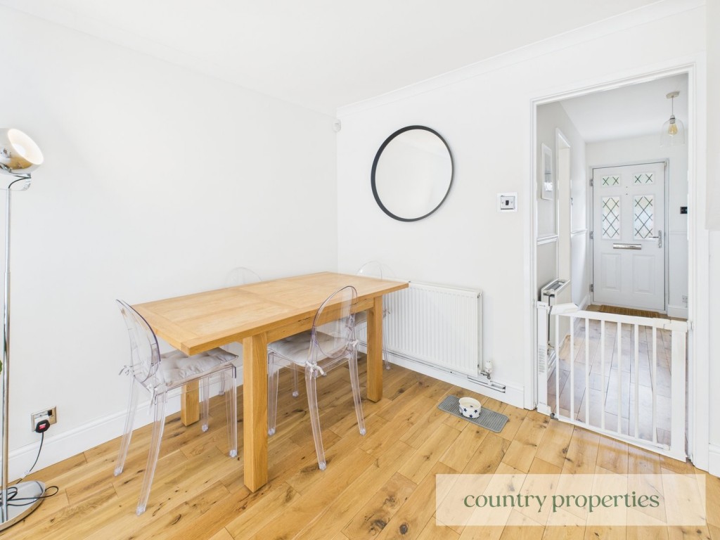 Yew Grove, Welwyn Garden City, Hertfordshire