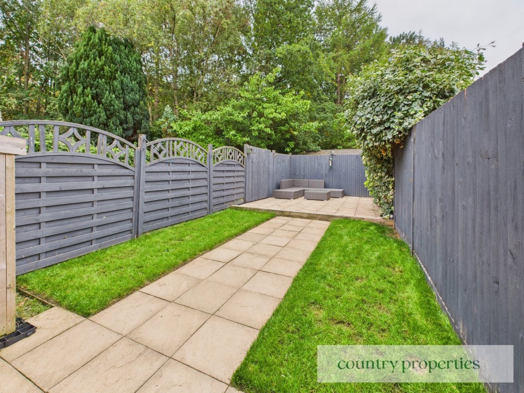 Yew Grove, Welwyn Garden City, Hertfordshire