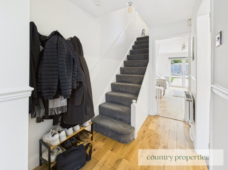 2 bedroom House for Sale Yew Grove, Welwyn Garden City, Hertfordshire