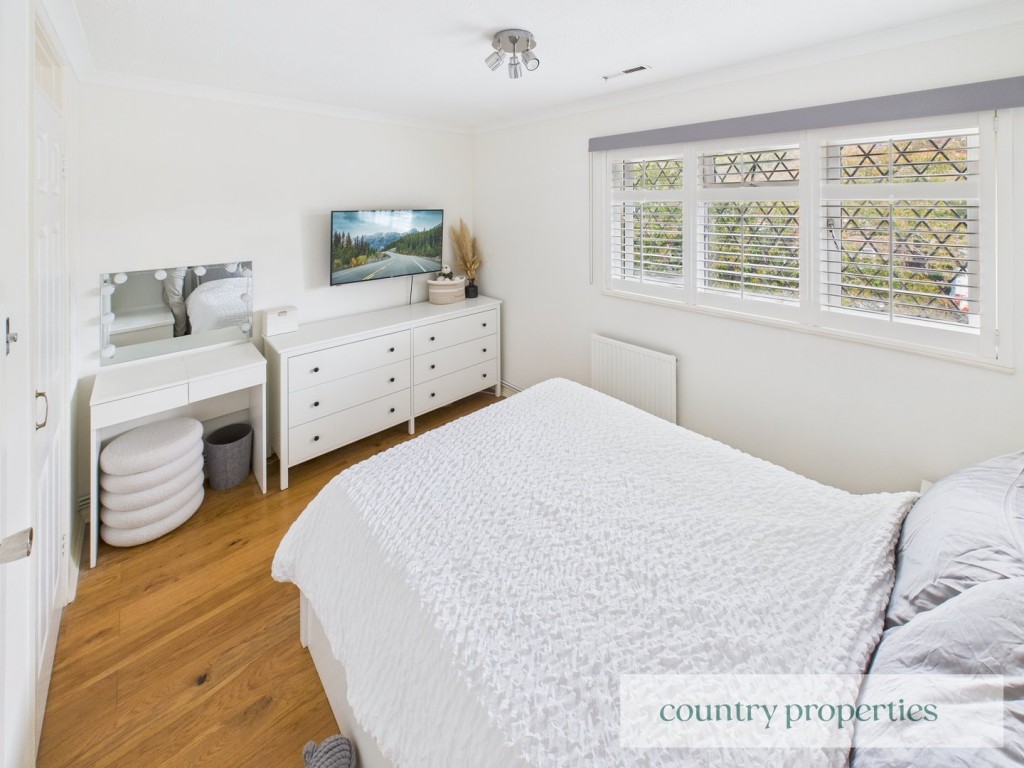 Yew Grove, Welwyn Garden City, Hertfordshire