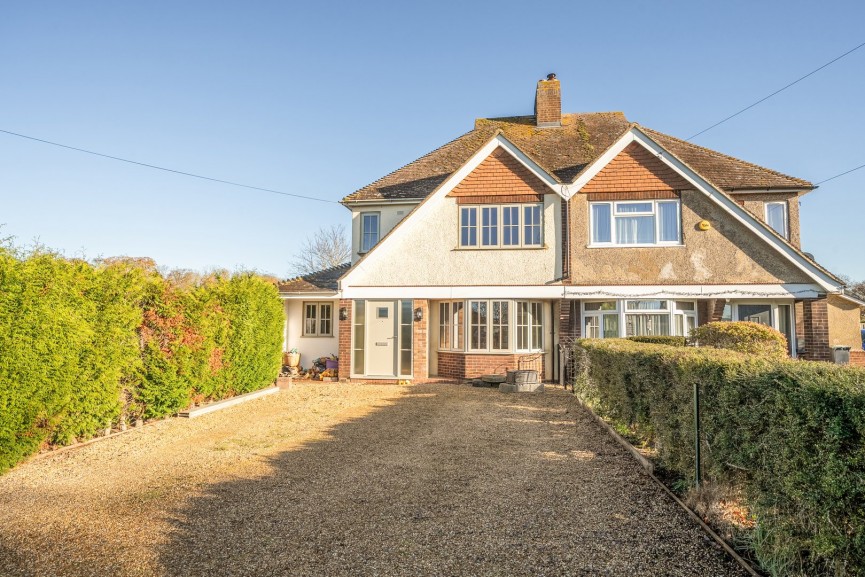 3 bedroom House for Sale Campton, Shefford, Bedfordshire