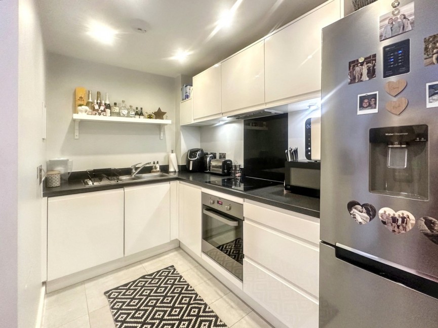 2 bedroom Flat for Sale Keen Avenue, Buntingford, Hertfordshire
