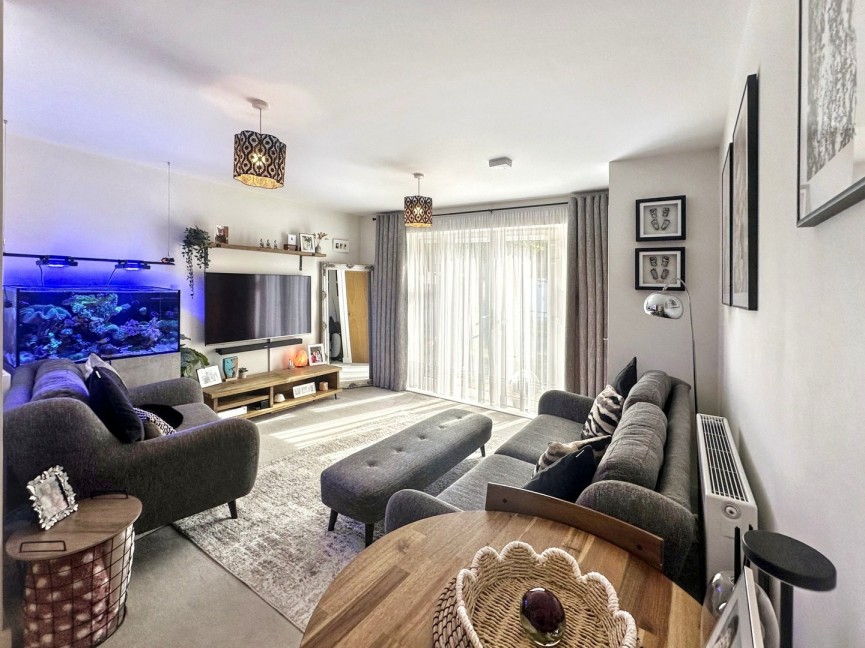 2 bedroom Flat for Sale Keen Avenue, Buntingford, Hertfordshire