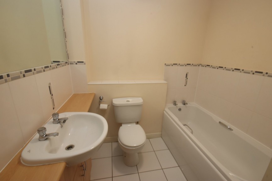 2 bedroom Flat for Letting The Hawthorns, Flitwick, Bedfordshire