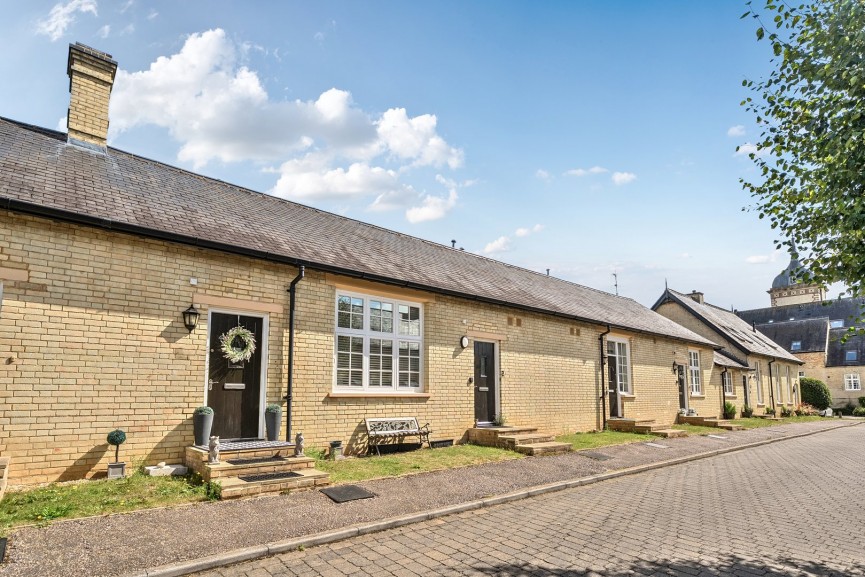 2 bedroom House for Sale Middlemarch, Fairfield, Bedfordshire