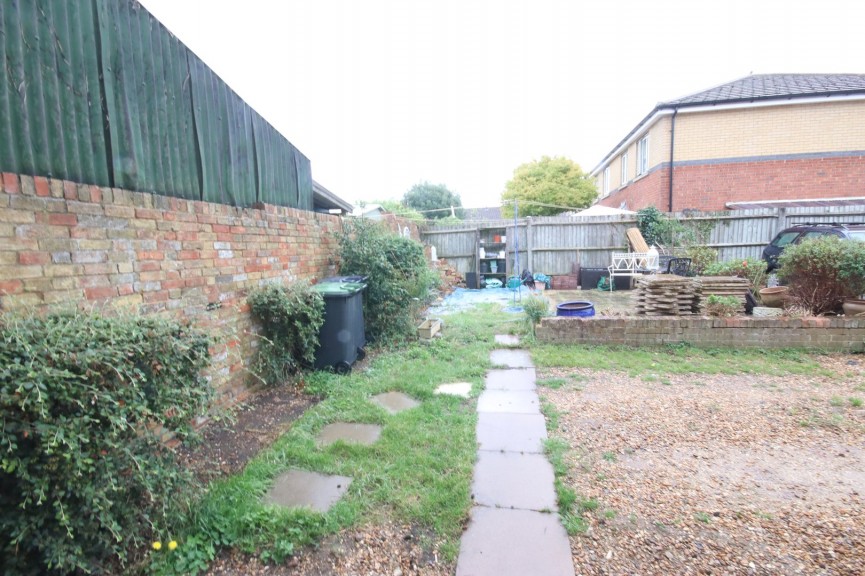 2 bedroom House for Letting High Street, Westoning, Bedfordshire