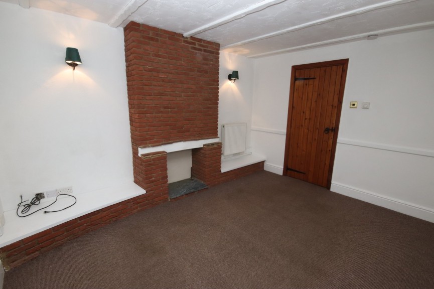 2 bedroom House for Letting High Street, Westoning, Bedfordshire