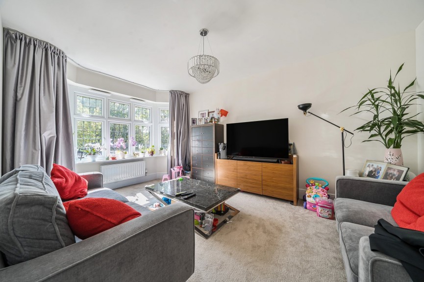 4 bedroom House for Sale Odell Way, Shefford, Bedfordshire