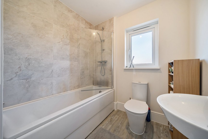 4 bedroom House for Sale Odell Way, Shefford, Bedfordshire