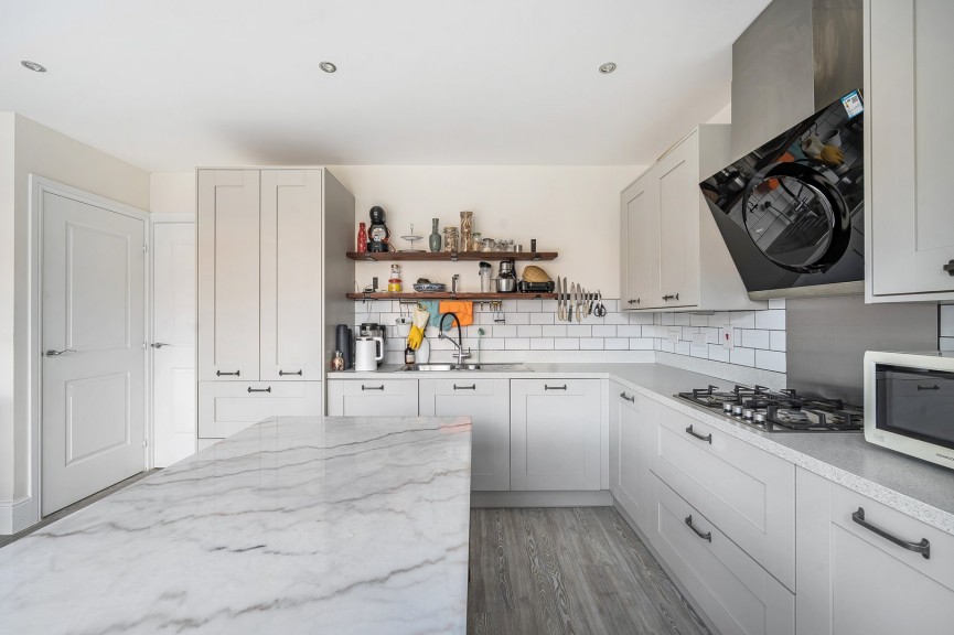 4 bedroom House for Sale Odell Way, Shefford, Bedfordshire