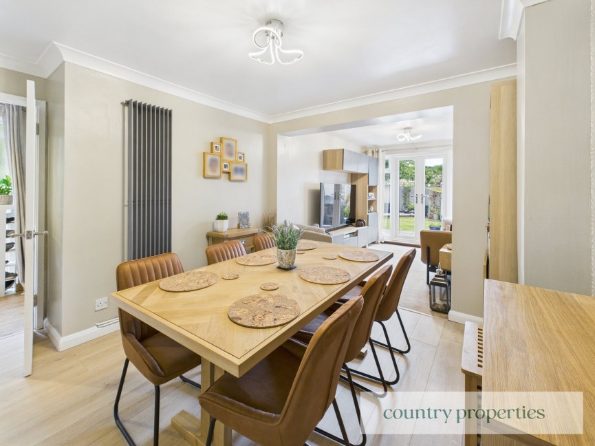 3 bedroom House for Sale Cloverfield, Welwyn Garden City, Hertfordshire
