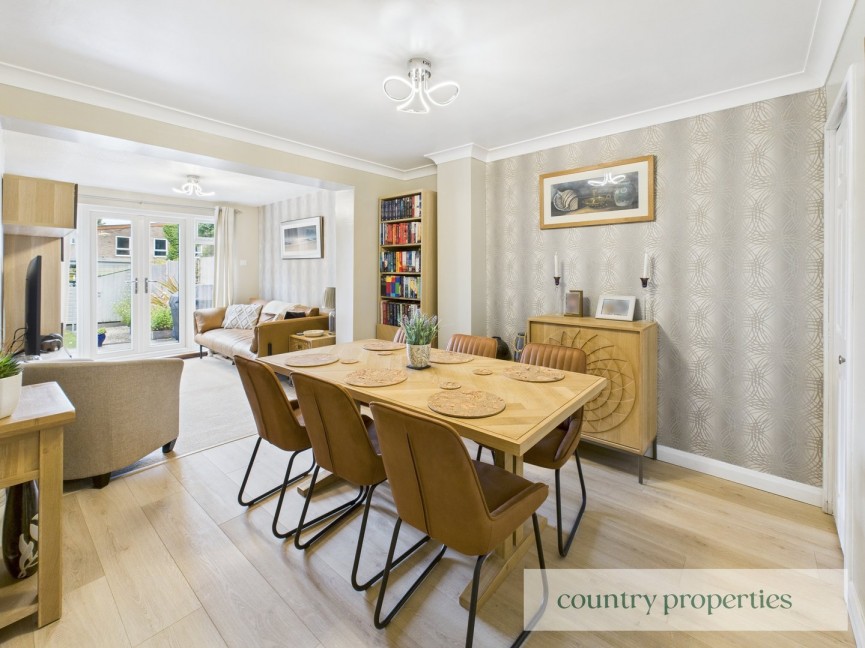 3 bedroom House for Sale Cloverfield, Welwyn Garden City, Hertfordshire