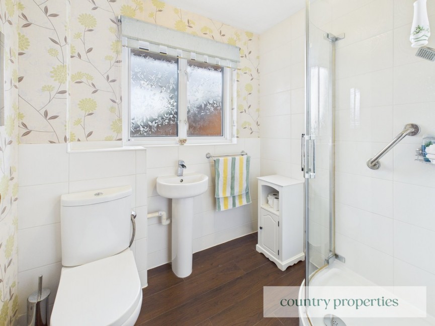 3 bedroom House for Sale Poppyfields, Welwyn Garden City, Hertfordshire