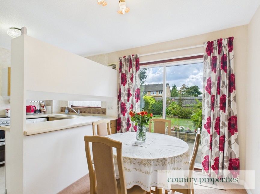 3 bedroom House for Sale Poppyfields, Welwyn Garden City, Hertfordshire