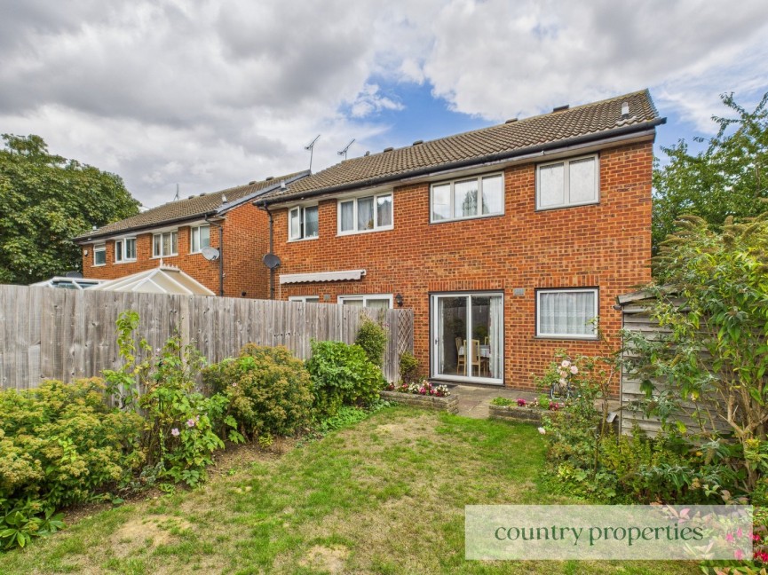 3 bedroom House for Sale Poppyfields, Welwyn Garden City, Hertfordshire