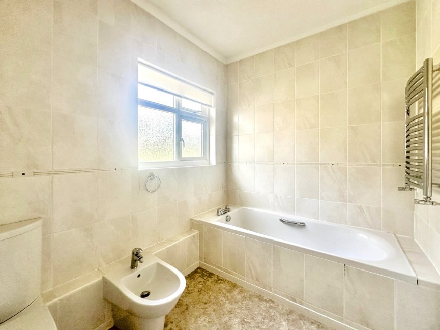 4 bedroom House for Sale London Road, Biggleswade, Bedfordshire