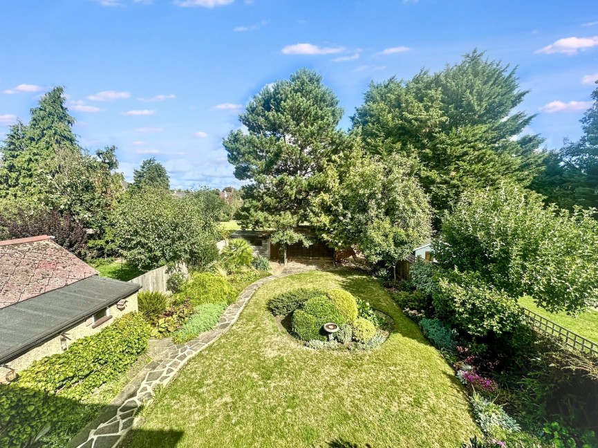 4 bedroom House for Sale London Road, Biggleswade, Bedfordshire