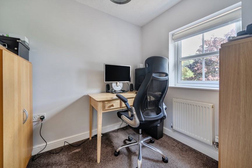 3 bedroom House for Sale Kingfisher Road, Shefford, Bedfordshire
