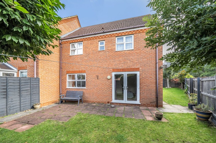 3 bedroom House for Sale Kingfisher Road, Shefford, Bedfordshire