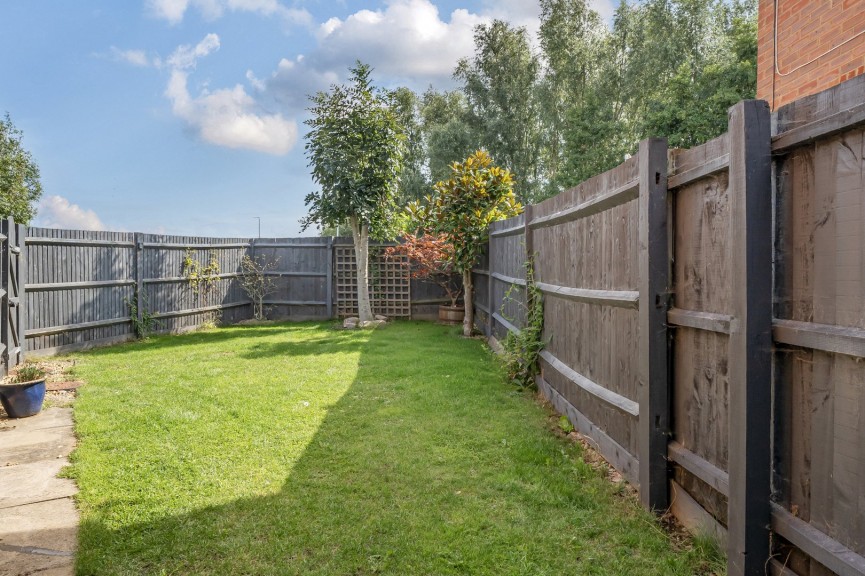 3 bedroom House for Sale Kingfisher Road, Shefford, Bedfordshire