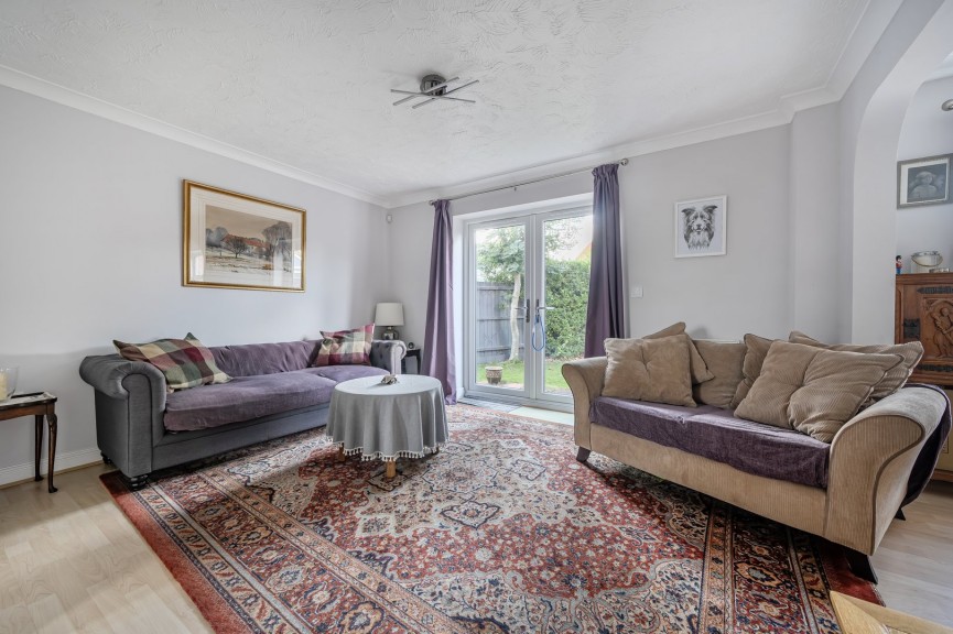 3 bedroom House for Sale Kingfisher Road, Shefford, Bedfordshire