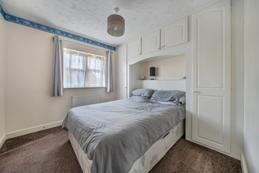3 bedroom House for Sale Kingfisher Road, Shefford, Bedfordshire