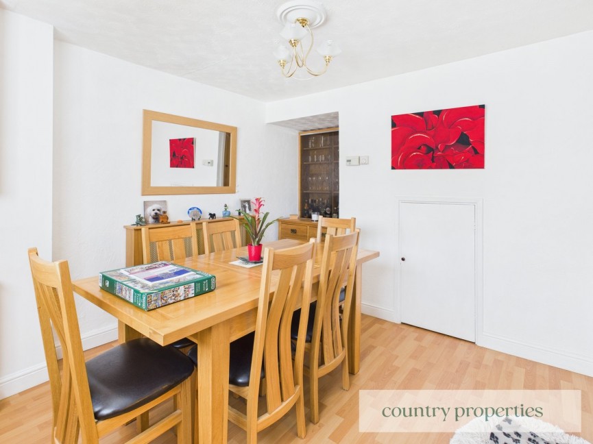 3 bedroom House for Sale Dawley, Welwyn Garden City, Hertfordshire