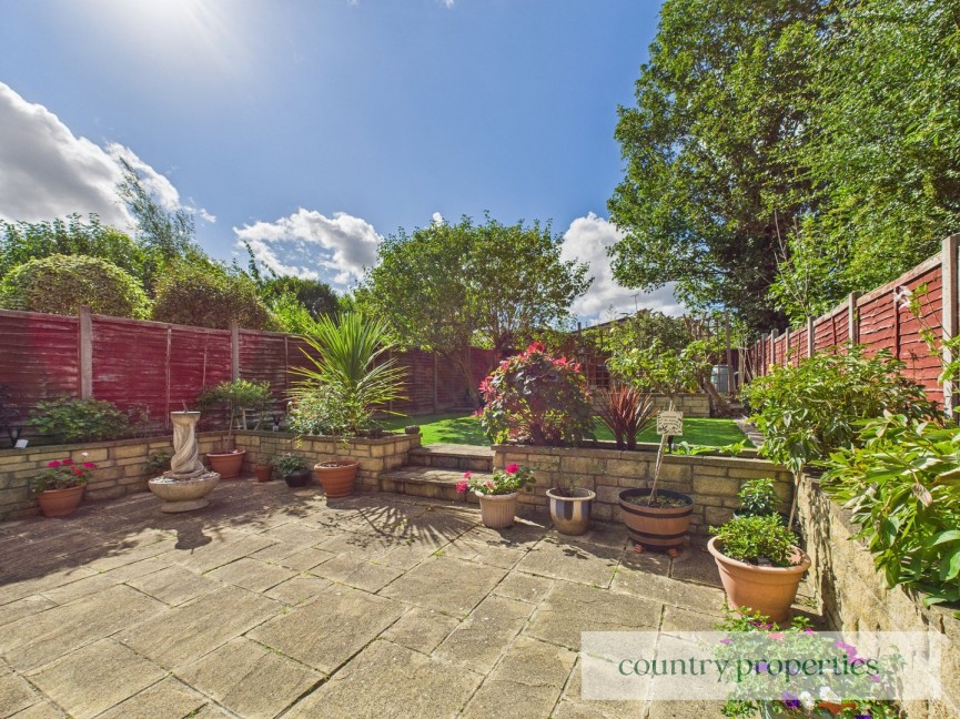3 bedroom House for Sale Dawley, Welwyn Garden City, Hertfordshire
