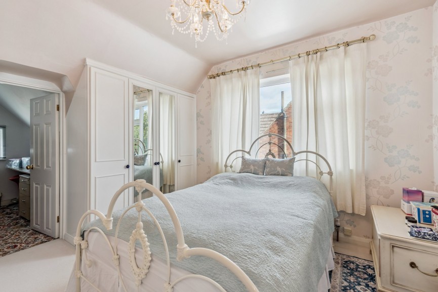 4 bedroom House for Sale Uplands Avenue, Hitchin, Hertfordshire
