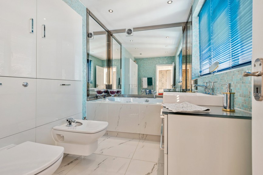4 bedroom House for Sale Uplands Avenue, Hitchin, Hertfordshire