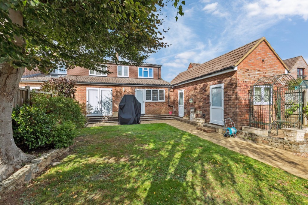 Uplands Avenue, Hitchin, Hertfordshire