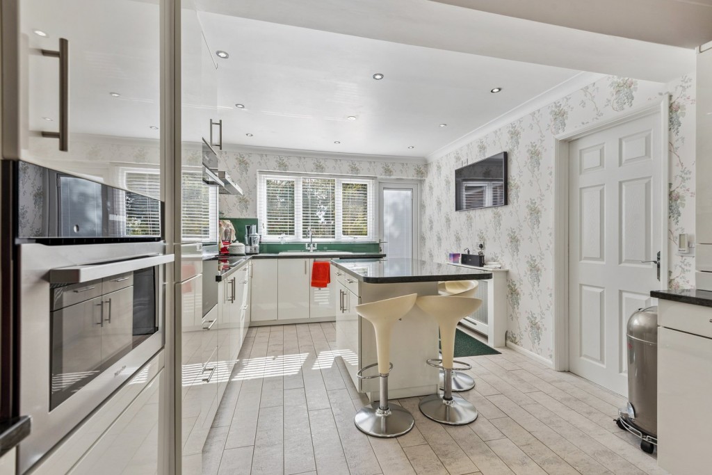 Uplands Avenue, Hitchin, Hertfordshire