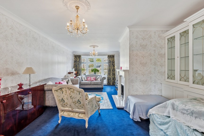 4 bedroom House for Sale Uplands Avenue, Hitchin, Hertfordshire