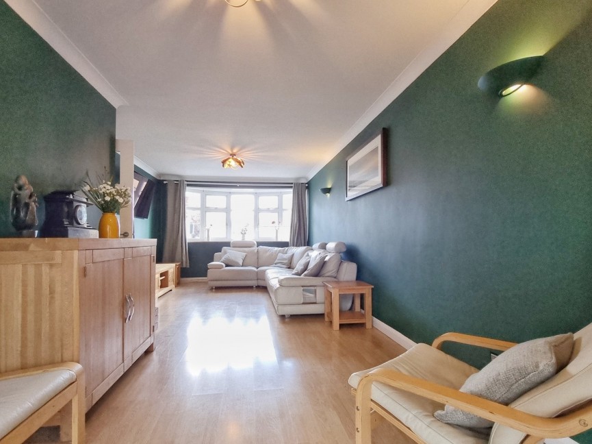 3 bedroom House for Sale Clophill, Bedfordshire