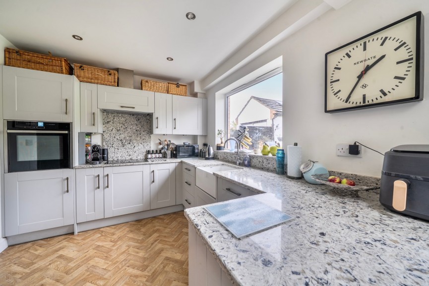 3 bedroom House for Sale High Street, Arlesey, Bedfordshire