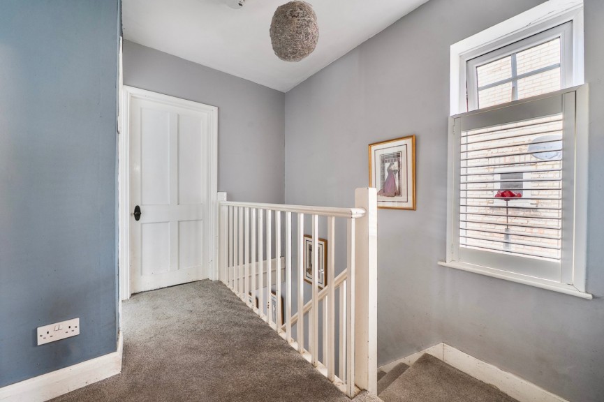 3 bedroom House for Sale High Street, Arlesey, Bedfordshire