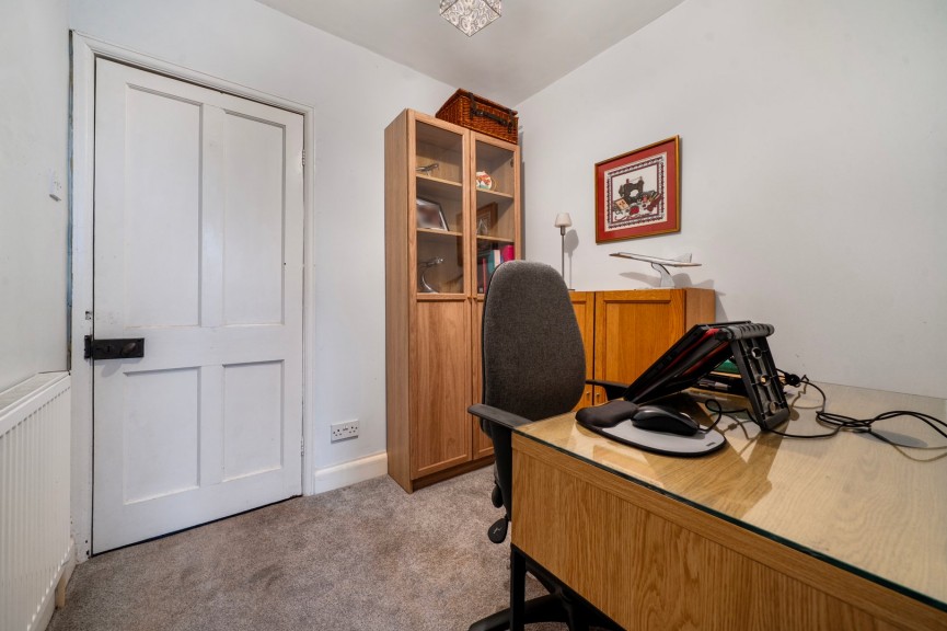 3 bedroom House for Sale High Street, Arlesey, Bedfordshire