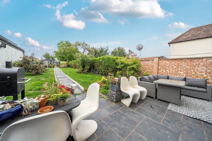 3 bedroom House for Sale High Street, Arlesey, Bedfordshire