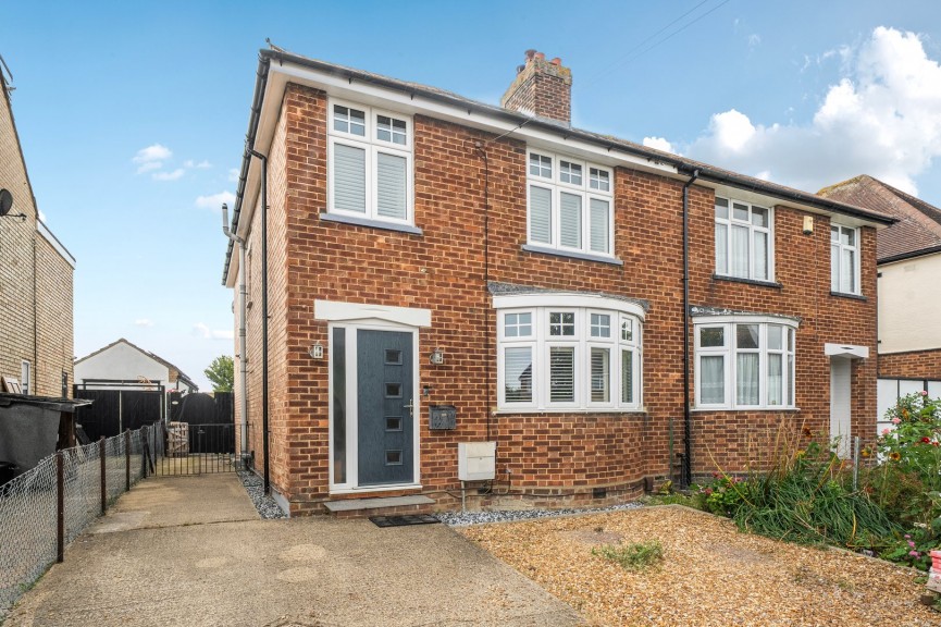 3 bedroom House for Sale High Street, Arlesey, Bedfordshire