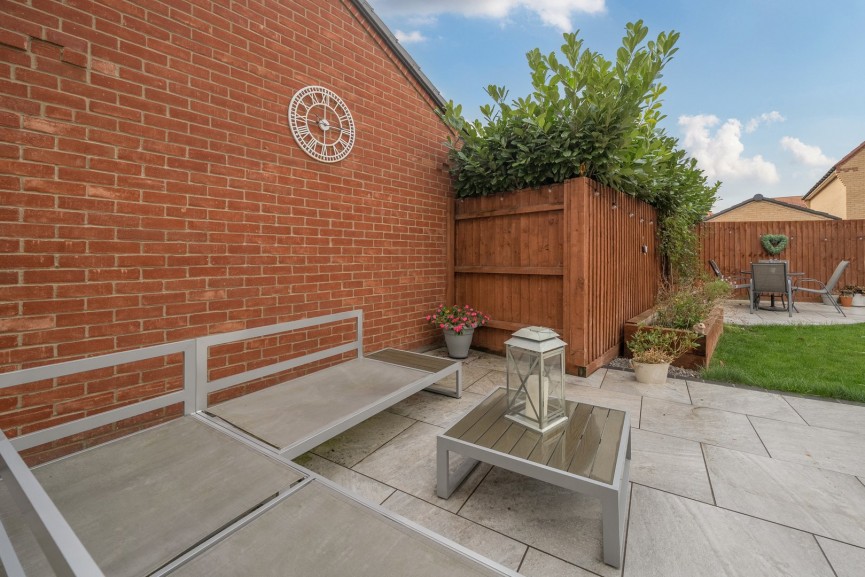 4 bedroom House for Sale Fir Tree Road, Stotfold, Bedfordshire