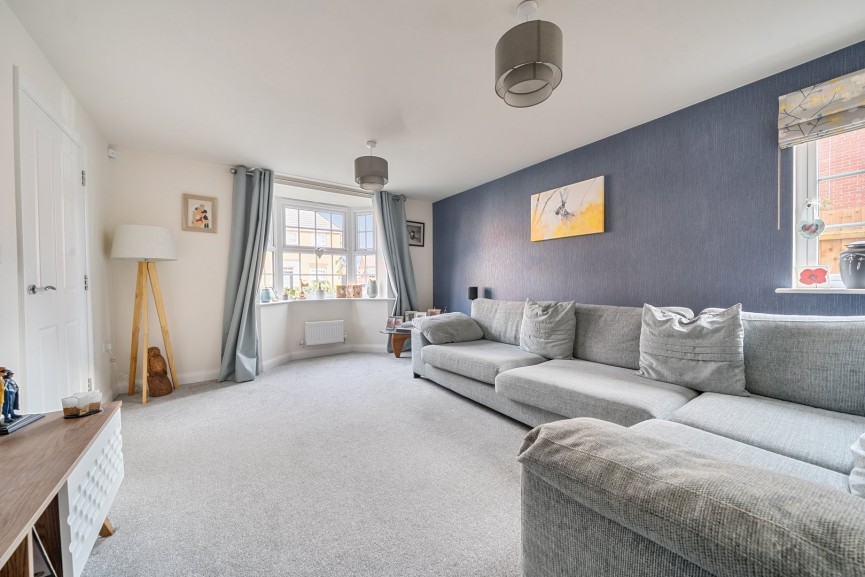 4 bedroom House for Sale Fir Tree Road, Stotfold, Bedfordshire