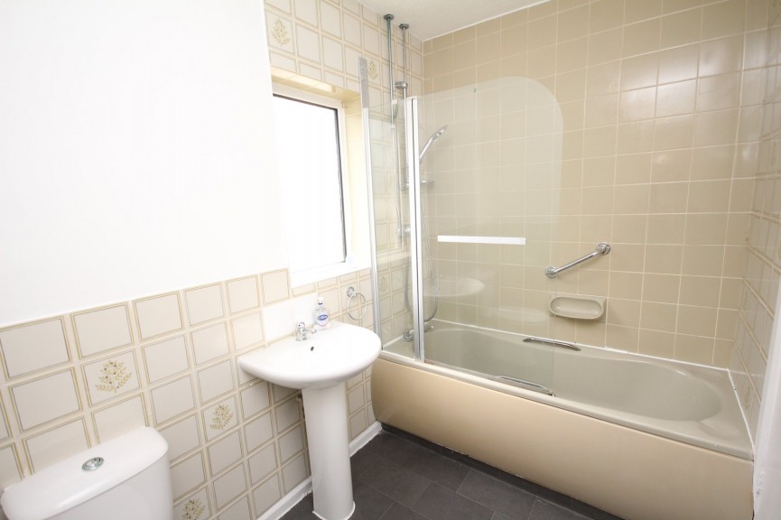 3 bedroom House for Sale Lammas Way, Letchworth Garden City, Hertfordshire