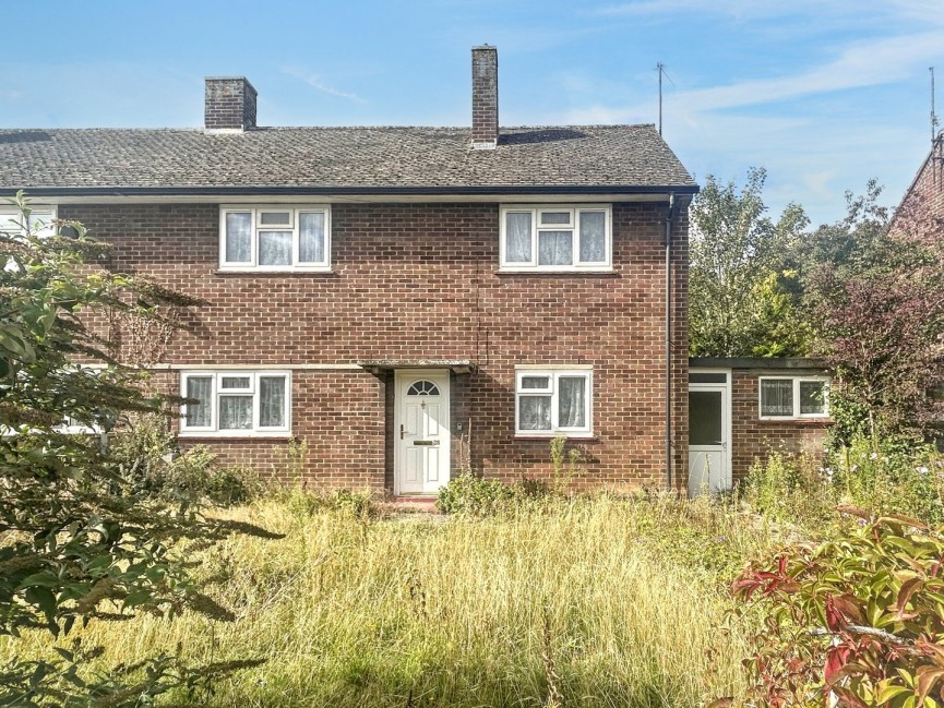 3 bedroom House for Sale Orchard Way, Royston, Hertfordshire