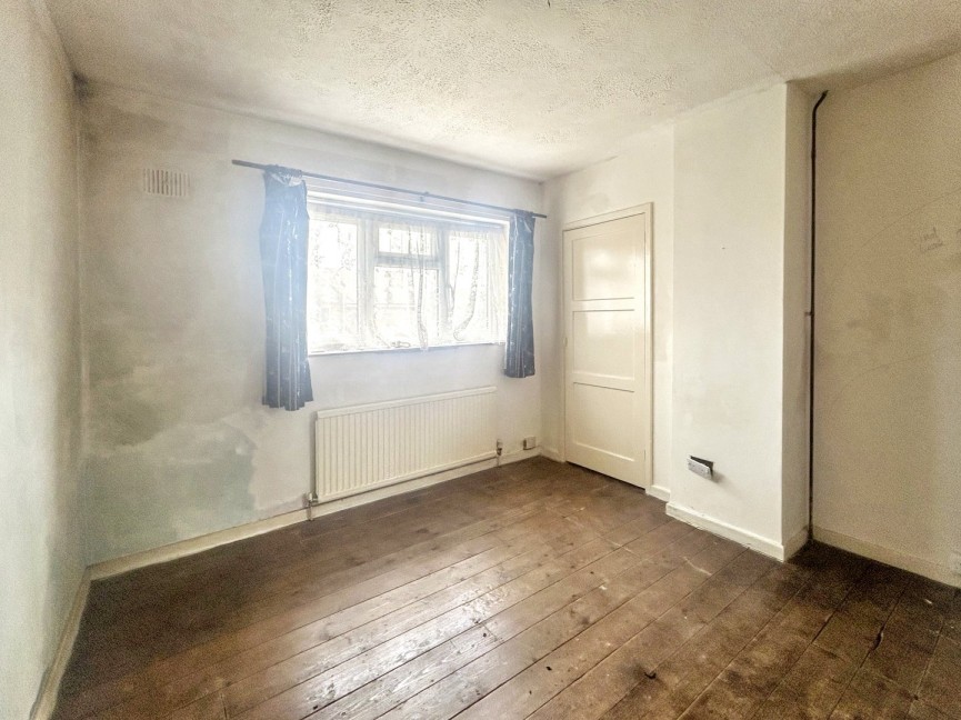 3 bedroom House for Sale Orchard Way, Royston, Hertfordshire