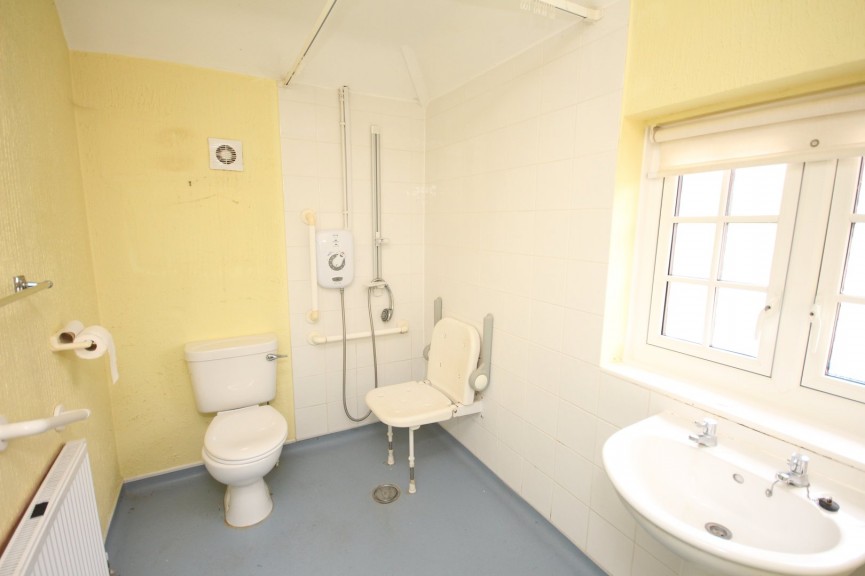 3 bedroom House for Sale The Crescent, Letchworth Garden City, Hertfordshire