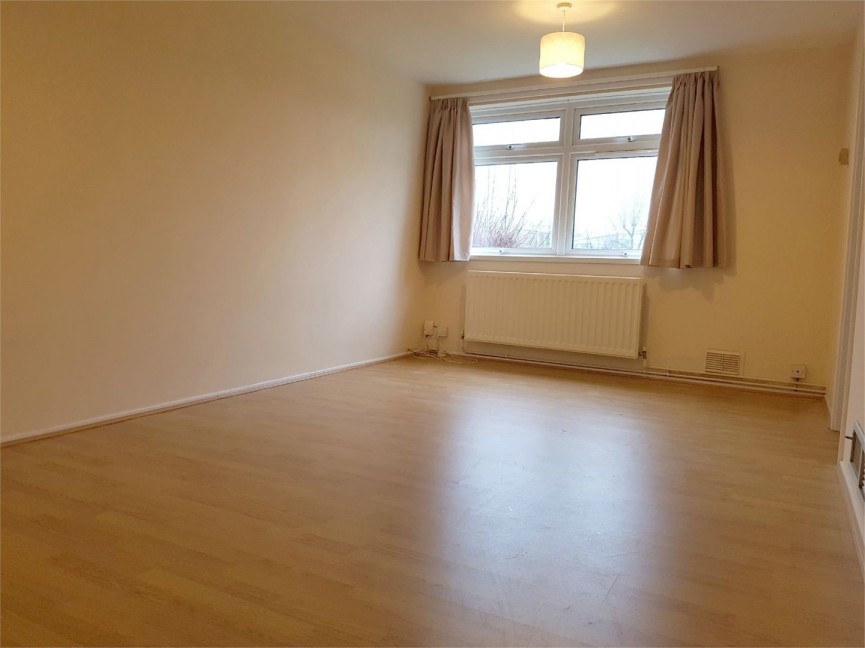 1 bedroom Flat for Letting Corners, Welwyn Garden City, Herts