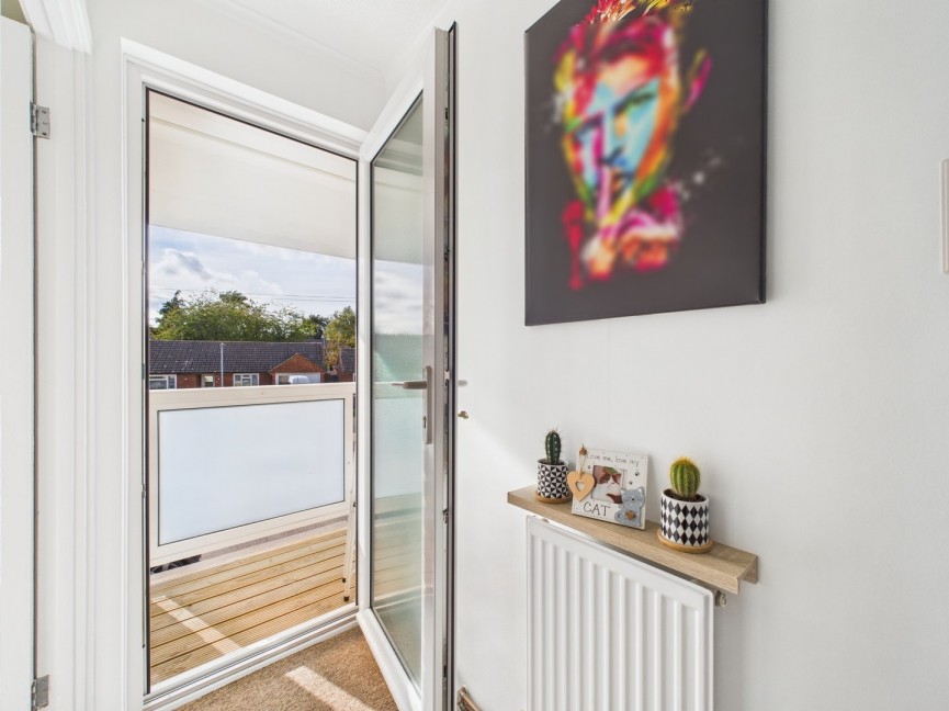 2 bedroom Flat for Sale Ickleford, Hitchin, Hertfordshire