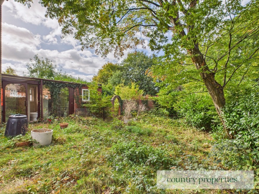 3 bedroom House for Sale Beehive Lane, Welwyn Garden City, Hertfordshire