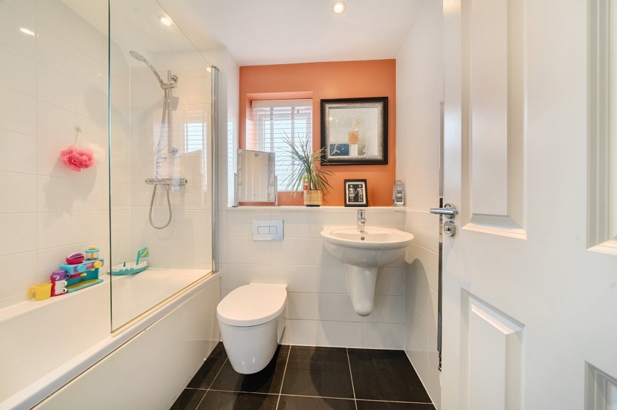 3 bedroom House for Sale Chaffinch Green, Lower Stondon, Bedfordshire