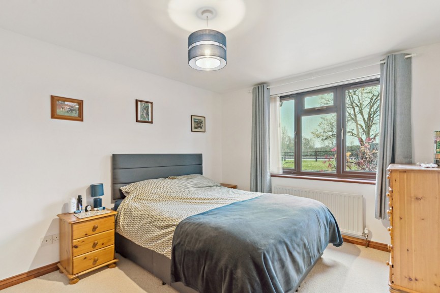 2 bedroom Bungalow for Sale Holwell, Hitchin, Hertfordshire